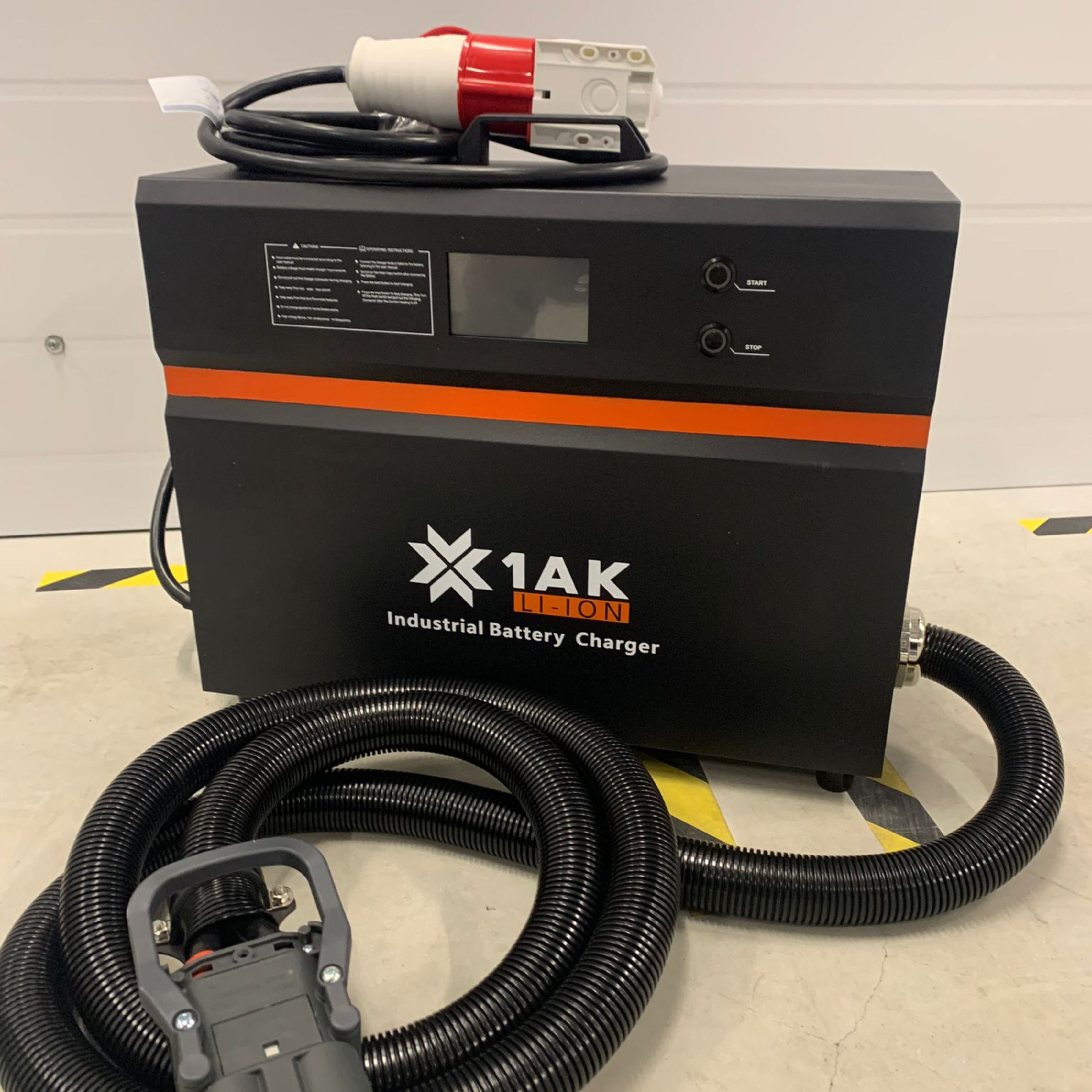 Зарядка тяговых литий-железо-фосфатных (LFP) аккумуляторов ZUBR LI-ION - 1